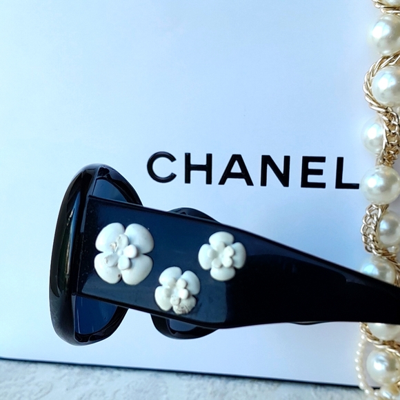 Chanel Camellia Black Sunglasses White Flowers! - Picture 5 of 16